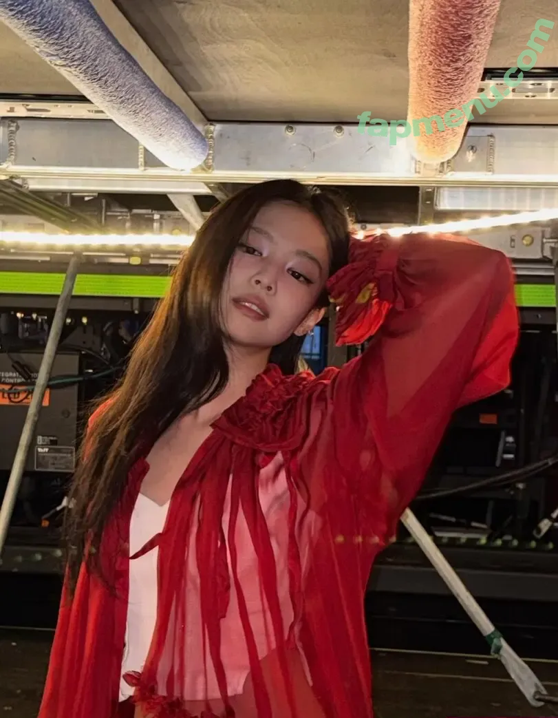 Jennie | BLΛƆKPIИK nude photo #2965 (Blackpink / jennierubyjane / sheflieshigh)