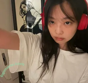 Jennie | BLΛƆKPIИK / Blackpink / jennierubyjane / sheflieshigh nude photo #3064