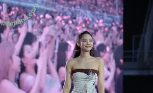 Jennie | BLΛƆKPIИK / Blackpink / jennierubyjane / sheflieshigh nude photo #3116