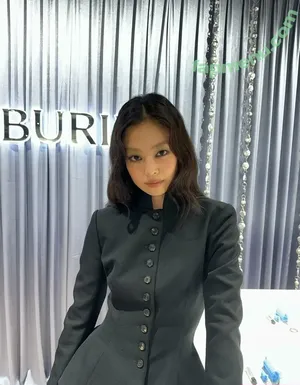 Jennie | BLΛƆKPIИK / Blackpink / jennierubyjane / sheflieshigh nude photo #3143