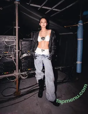 Jennie | BLΛƆKPIИK / Blackpink / jennierubyjane / sheflieshigh nude photo #3305