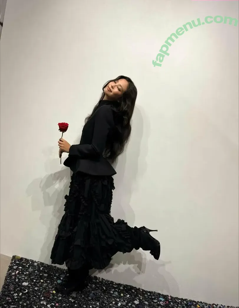Jennie | BLΛƆKPIИK nude photo #3142 (Blackpink / jennierubyjane / sheflieshigh)