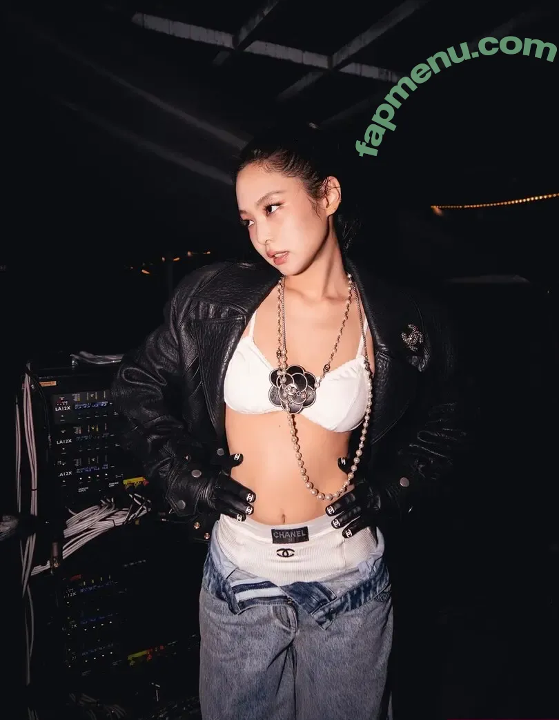 Jennie | BLΛƆKPIИK nude photo #3306 (Blackpink / jennierubyjane / sheflieshigh)