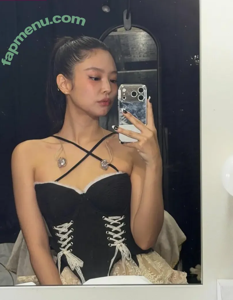 Jennie | BLΛƆKPIИK nude photo #3309 (Blackpink / jennierubyjane / sheflieshigh)