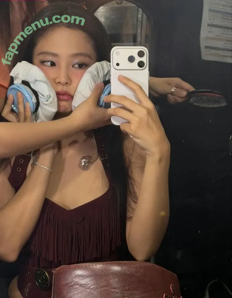 Jennie | BLΛƆKPIИK nude photo #3315 (Blackpink / jennierubyjane / sheflieshigh)