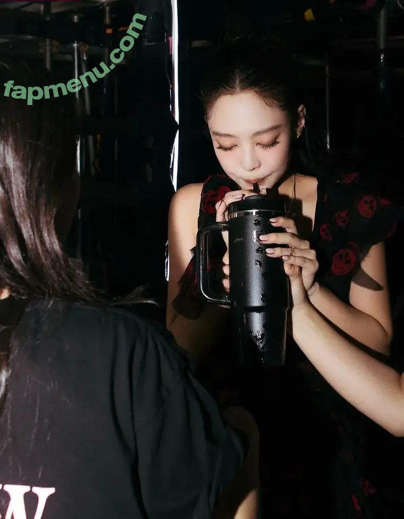 Jennie | BLΛƆKPIИK nude photo #3337 (Blackpink / jennierubyjane / sheflieshigh)