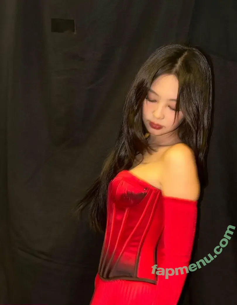 Jennie | BLΛƆKPIИK nude photo #3424 (Blackpink / jennierubyjane / sheflieshigh)