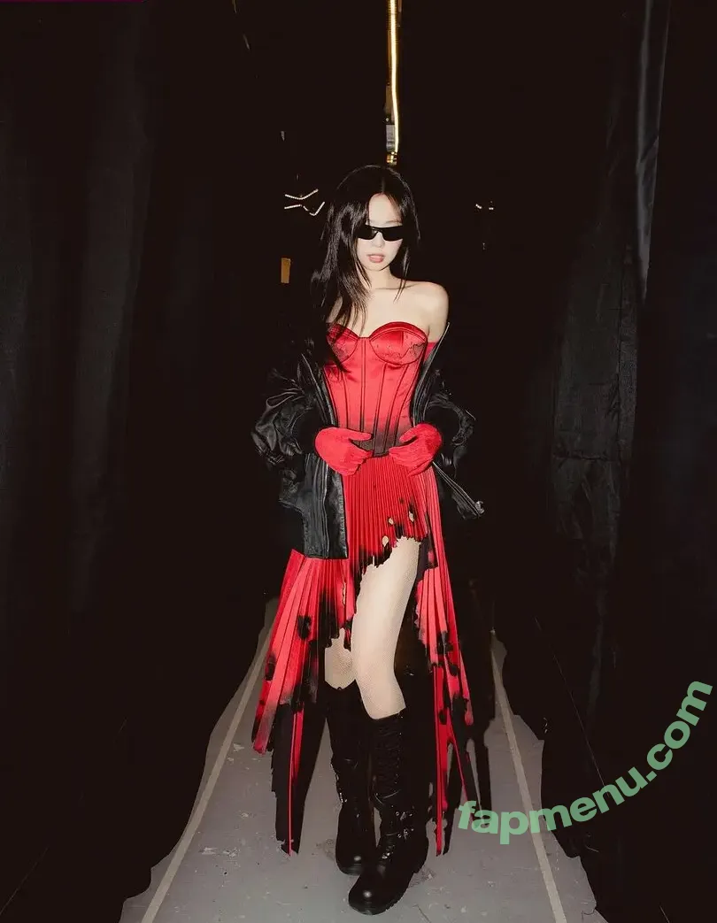 Jennie | BLΛƆKPIИK nude photo #3425 (Blackpink / jennierubyjane / sheflieshigh)