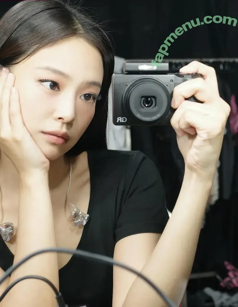 Jennie | BLΛƆKPIИK nude photo #3435 (Blackpink / jennierubyjane / sheflieshigh)