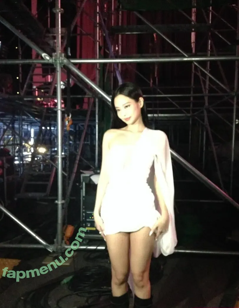 Jennie | BLΛƆKPIИK nude photo #3519 (Blackpink / jennierubyjane / sheflieshigh)