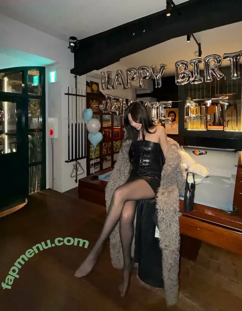 Jennie | BLΛƆKPIИK nude photo #3762 (Blackpink / jennierubyjane / sheflieshigh)