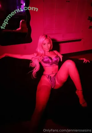 Jennie Rose Sins / Aries Li / jennierosesins / rosejennies nude photo #0332