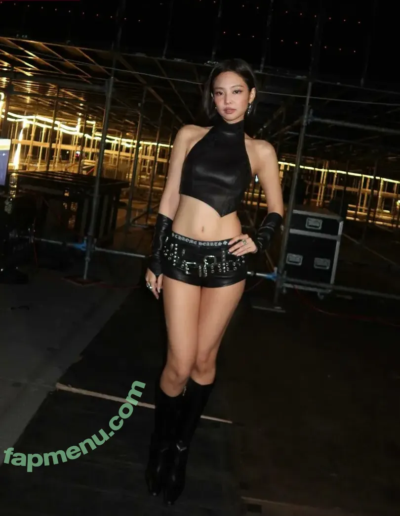 Jennierubyjane nude photo #0019 (Jennierubyjane)