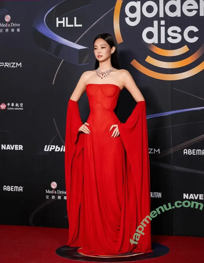 Jennierubyjane nude photo #0028 (Jennierubyjane)