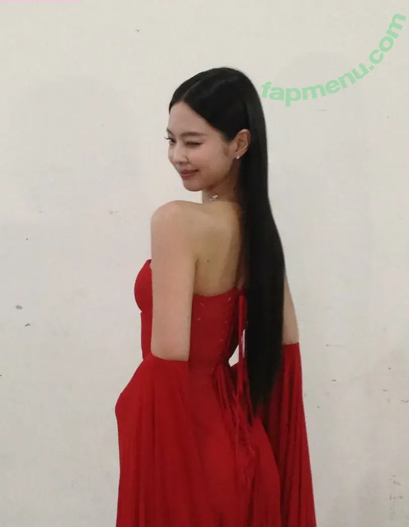 Jennierubyjane nude photo #0041 (Jennierubyjane)