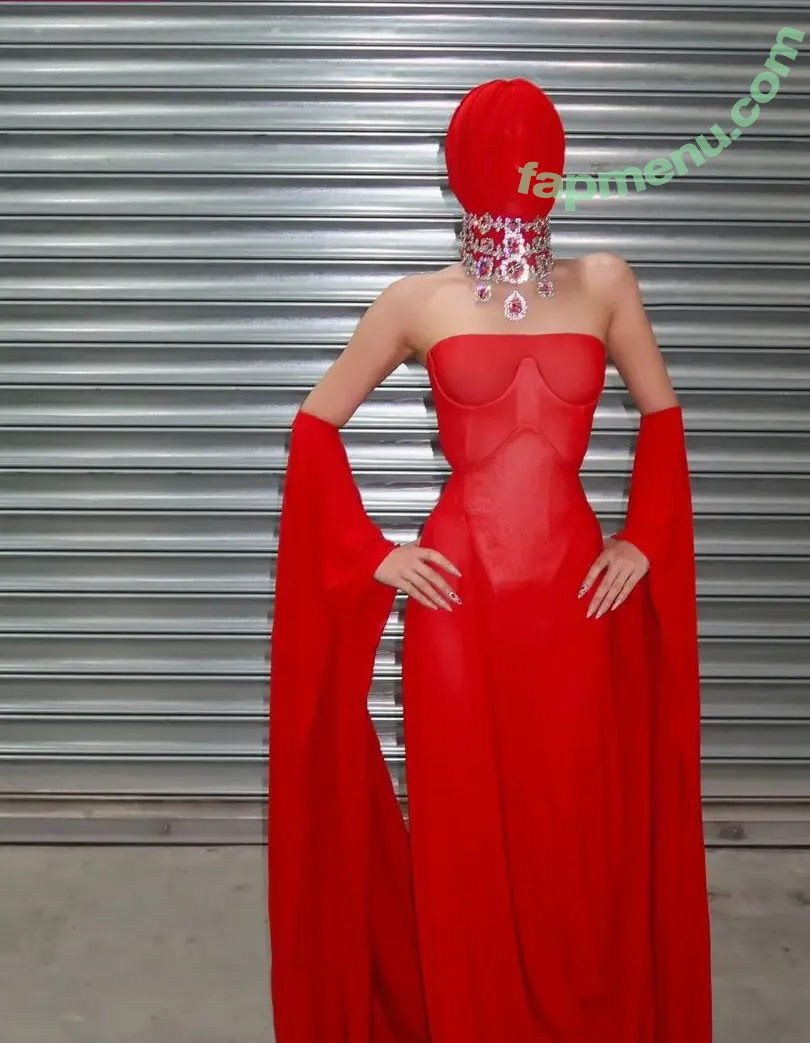 Jennierubyjane nude photo #0043 (Jennierubyjane)