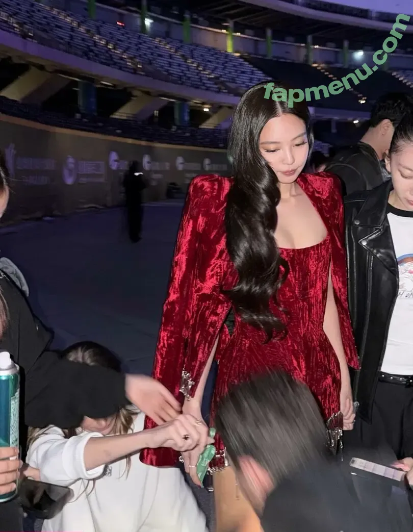 Jennierubyjane nude photo #0050 (Jennierubyjane)