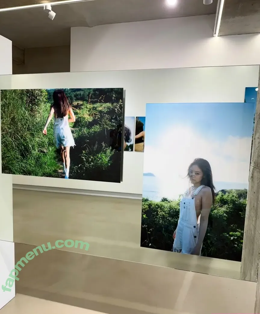 Jennierubyjane nude photo #0057 (Jennierubyjane)