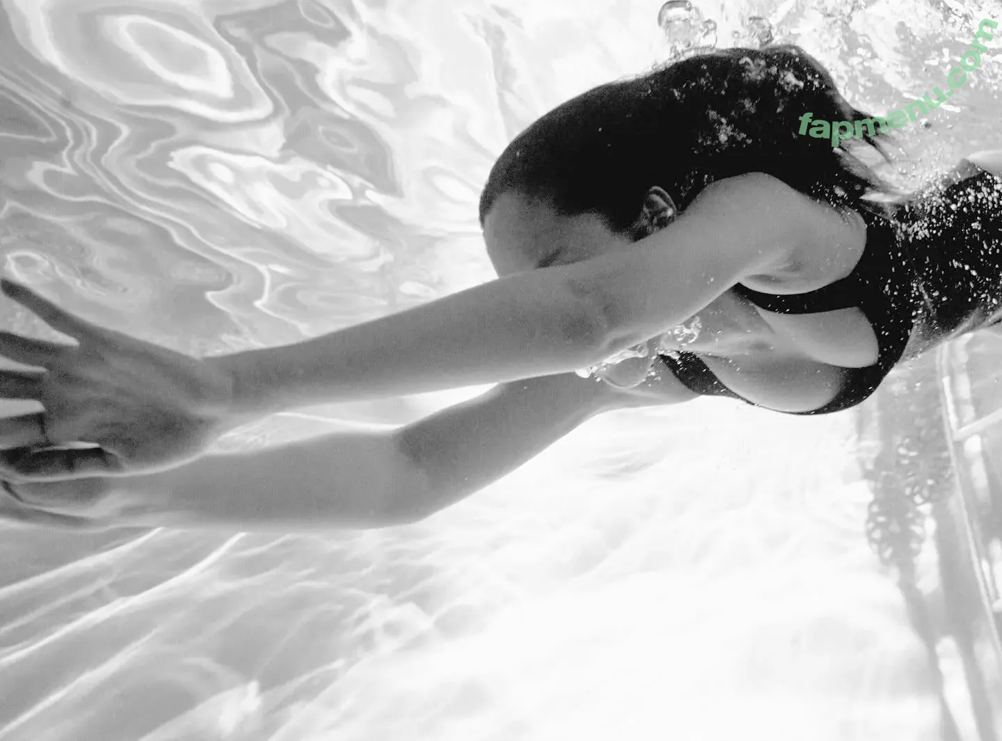 Jennierubyjane nude photo #0068 (Jennierubyjane)