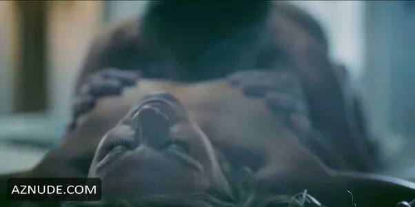 Jennifer Aniston / jenniferaniston nude photo #0387