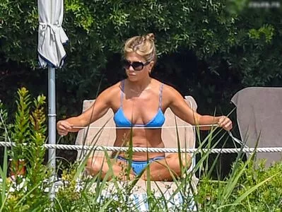 Jennifer Aniston / jenniferaniston nude photo #0780