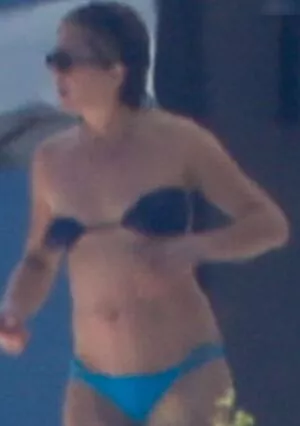 Jennifer Aniston / jenniferaniston nude photo #0809