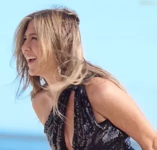 Jennifer Aniston / jenniferaniston nude photo #0822
