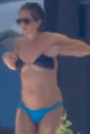 Jennifer Aniston / jenniferaniston nude photo #0837