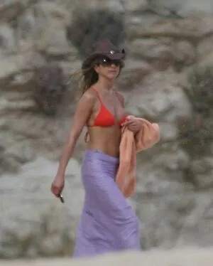 Jennifer Aniston / jenniferaniston nude photo #0846
