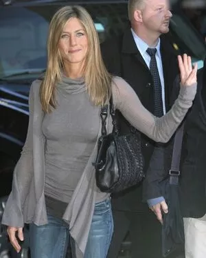 Jennifer Aniston / jenniferaniston nude photo #0882