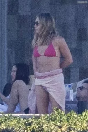 Jennifer Aniston / jenniferaniston nude photo #1194