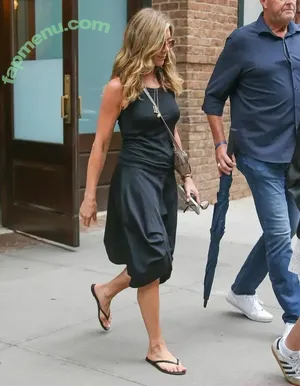 Jennifer Aniston / jenniferaniston nude photo #1318