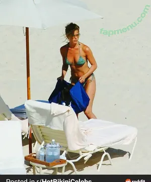 Jennifer Aniston / jenniferaniston nude photo #1412