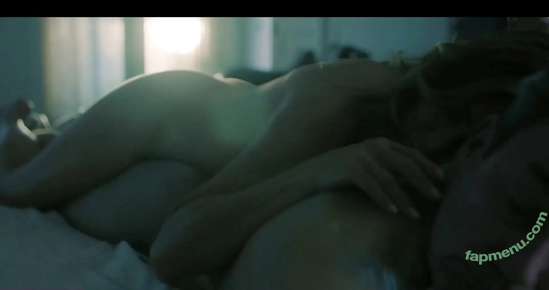 Jennifer Aniston nude photo #1330 (Jenniferlolavie / jenniferaniston)