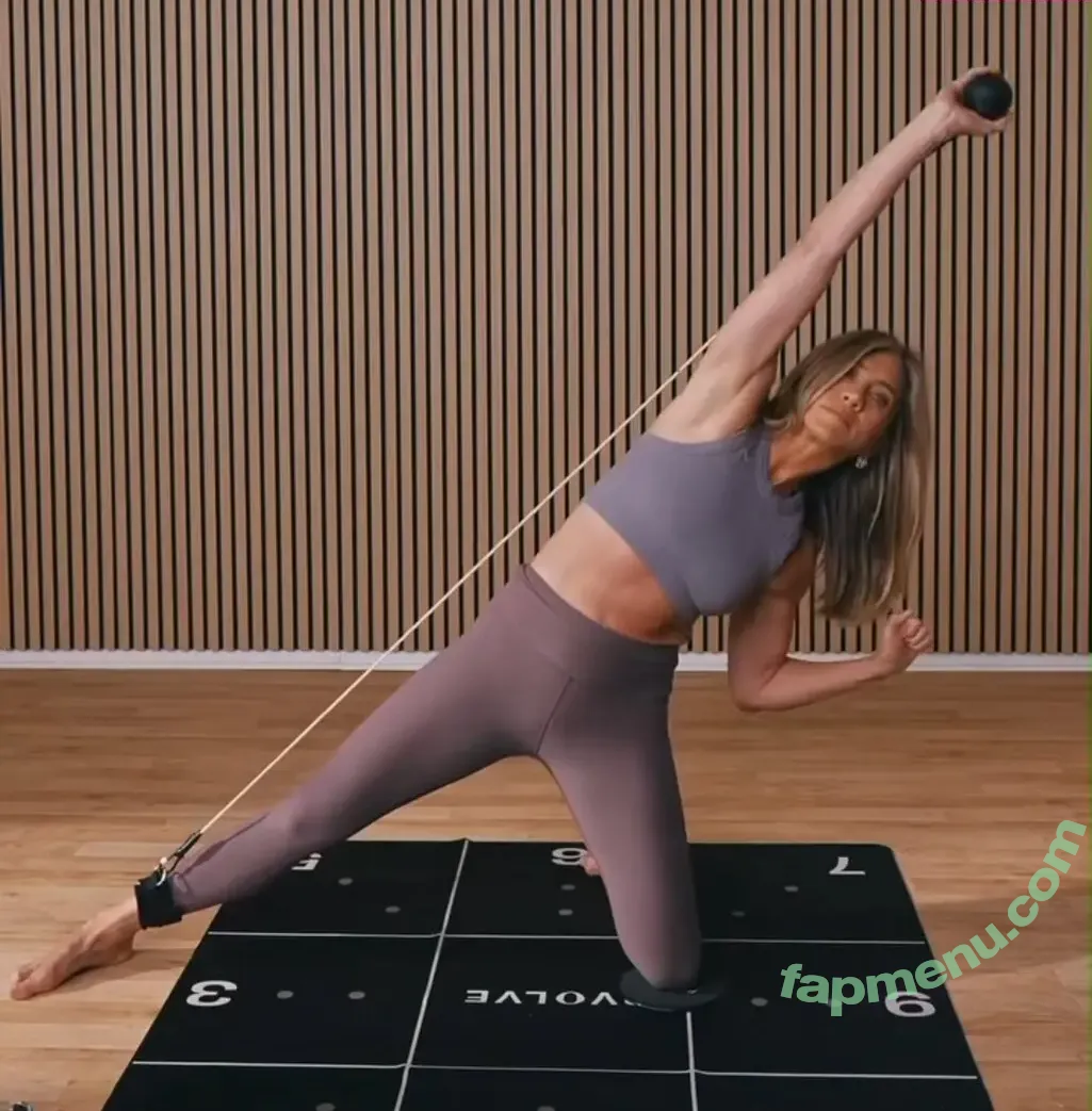 Jennifer Aniston nude photo #1423 (jenniferaniston)
