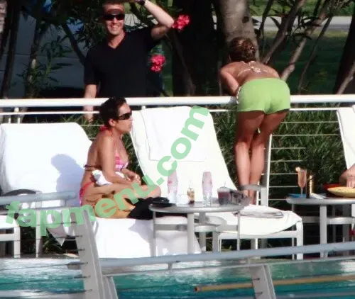 Jennifer Aniston nude photo #1477 (Jenniferlolavie / jenniferaniston)