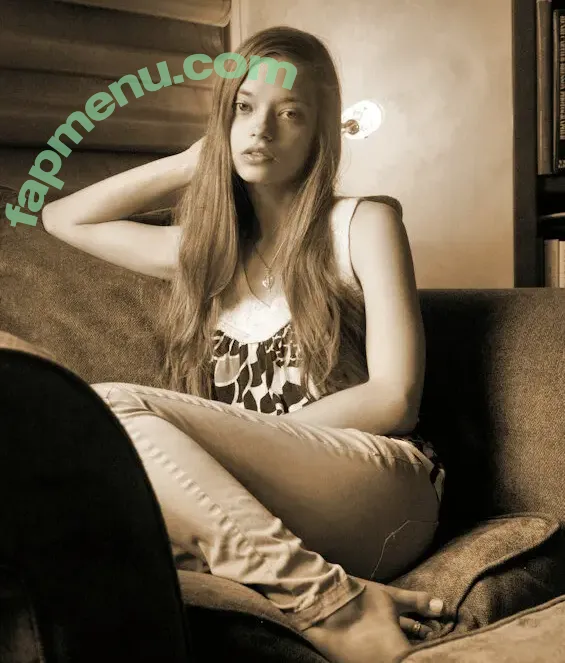 Jennifer Anne Sullins nude photo #0043 (jenniferannesullins)