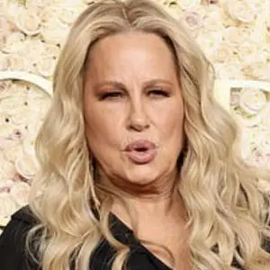 Jennifer Coolidge page