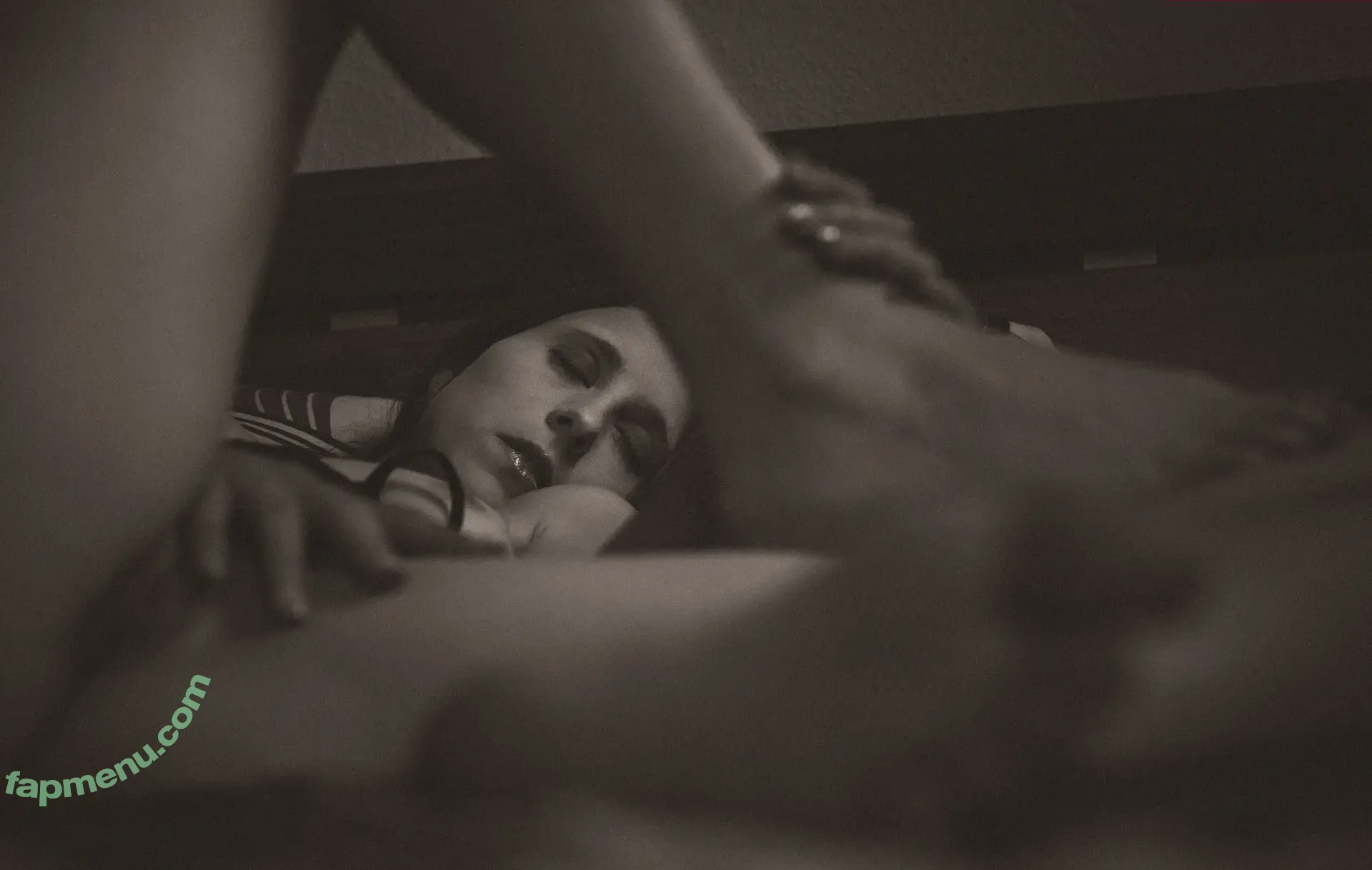 Jennifer Jacques nude photo #0008 (rosenduft23 / sedcards)