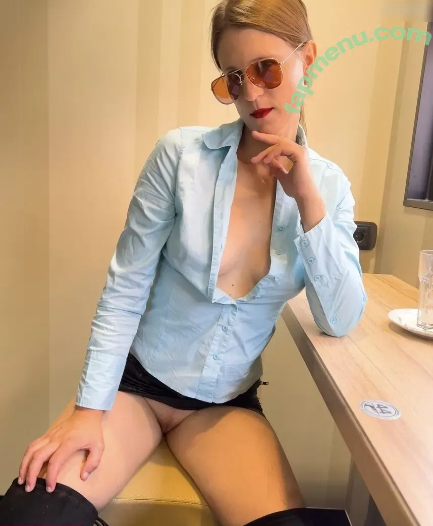 Jennifer Jacques nude photo #0070 (rosenduft23 / sedcards)