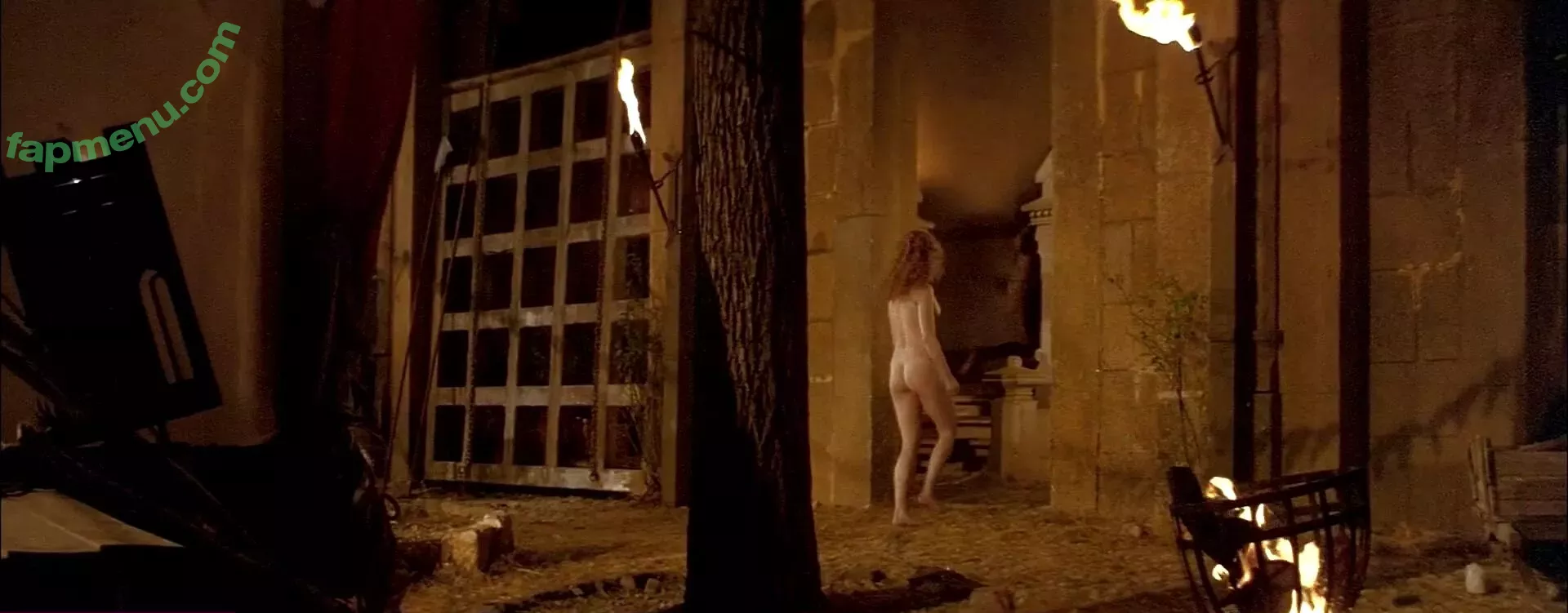 Jennifer Jason Leigh nude photo #0012 (jenleigh / jennifer_jason_leigh_fans)