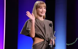 Jennifer Lawrence / jennifer_lawrence / jenniferlawrence_ nude photo #0111