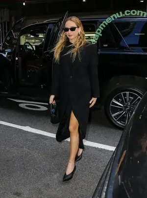 Jennifer Lawrence / jennifer_lawrence / jenniferlawrence_ nude photo #0356