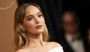 Jennifer Lawrence / jennifer_lawrence / jenniferlawrence_ nude photo #0470