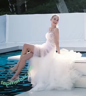 Jennifer Lawrence / jennifer_lawrence / jenniferlawrence_ nude photo #0623