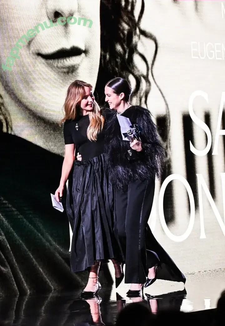 Jennifer Lawrence nude photo #0301 (jennifer_lawrence / jenniferlawrence_)