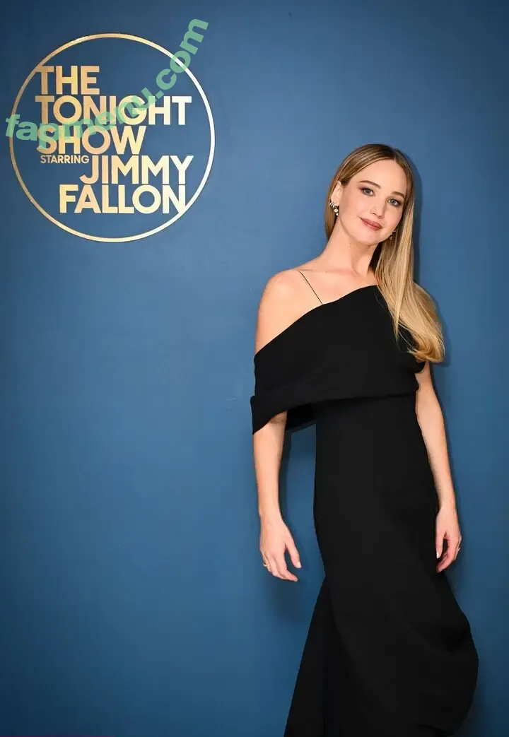 Jennifer Lawrence nude photo #0310 (jennifer_lawrence / jenniferlawrence_)