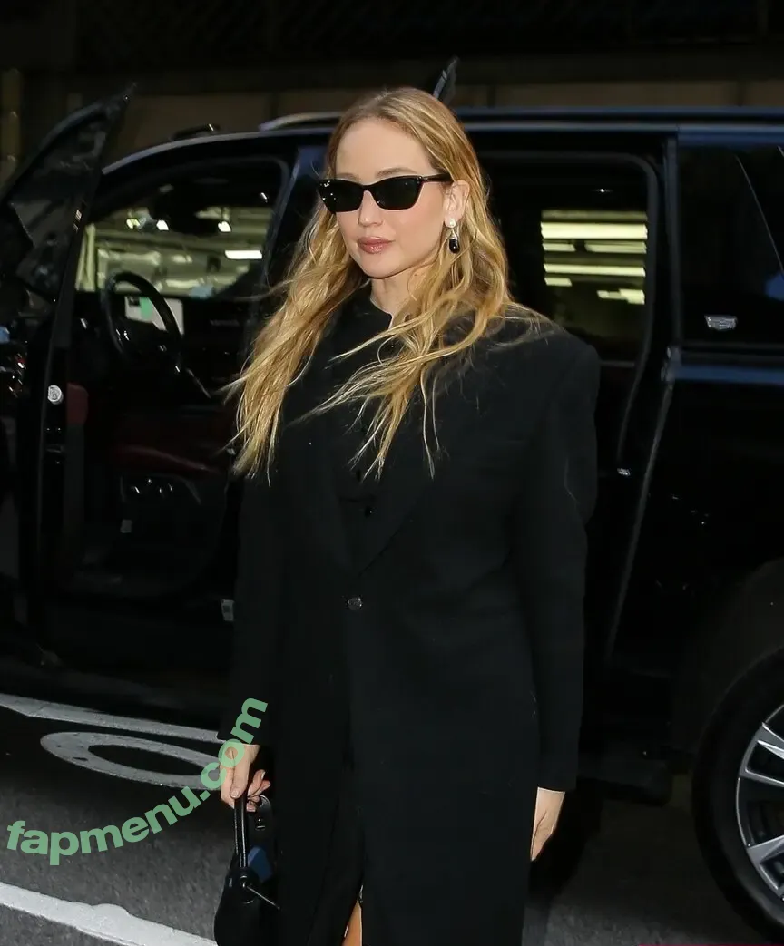 Jennifer Lawrence nude photo #0325 (jennifer_lawrence / jenniferlawrence_)