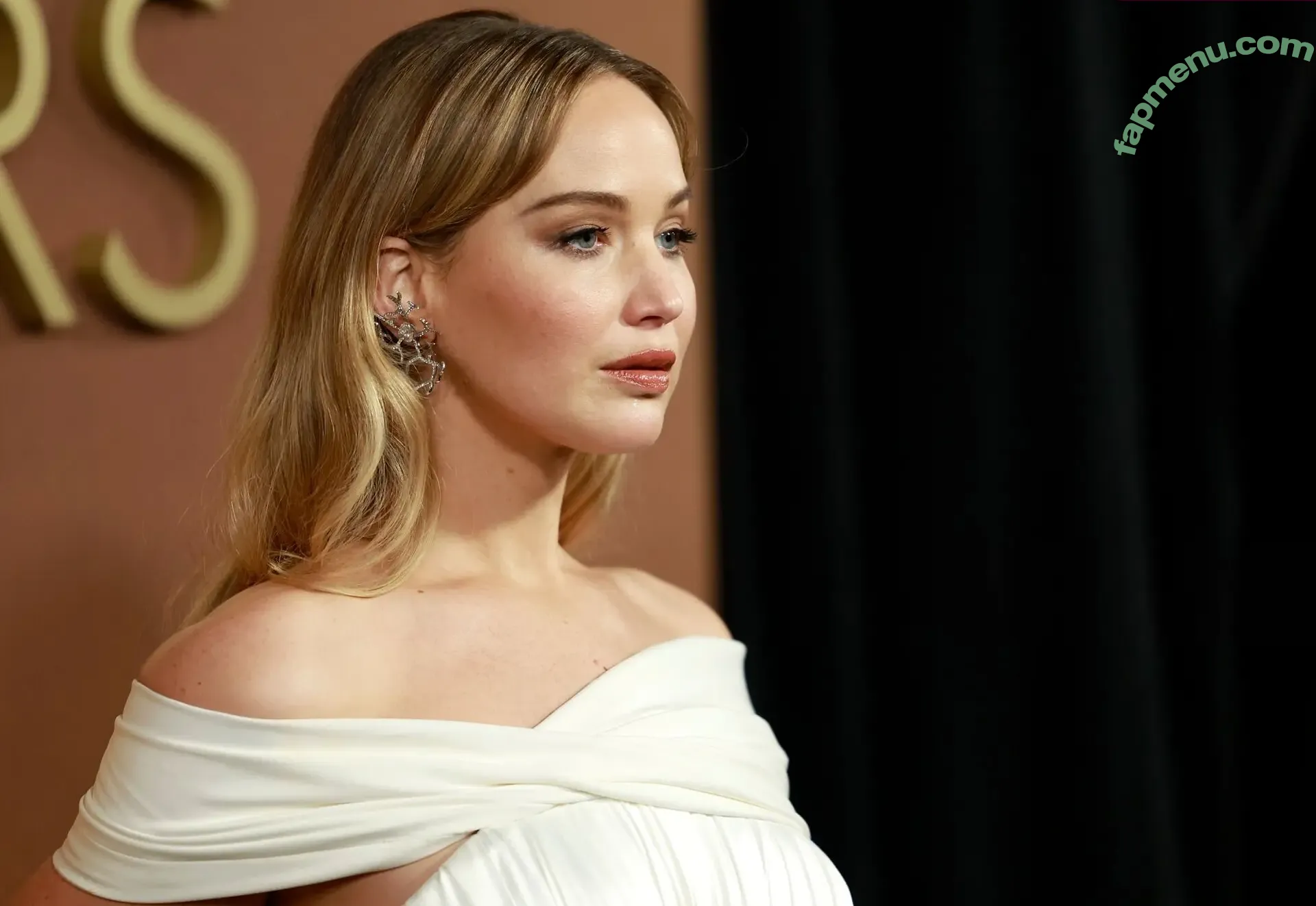 Jennifer Lawrence nude photo #0416 (jennifer_lawrence / jenniferlawrence_)