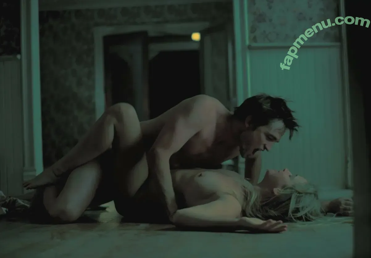 Jennifer Lawrence nude photo #0533 (jennifer_lawrence / jenniferlawrence_)